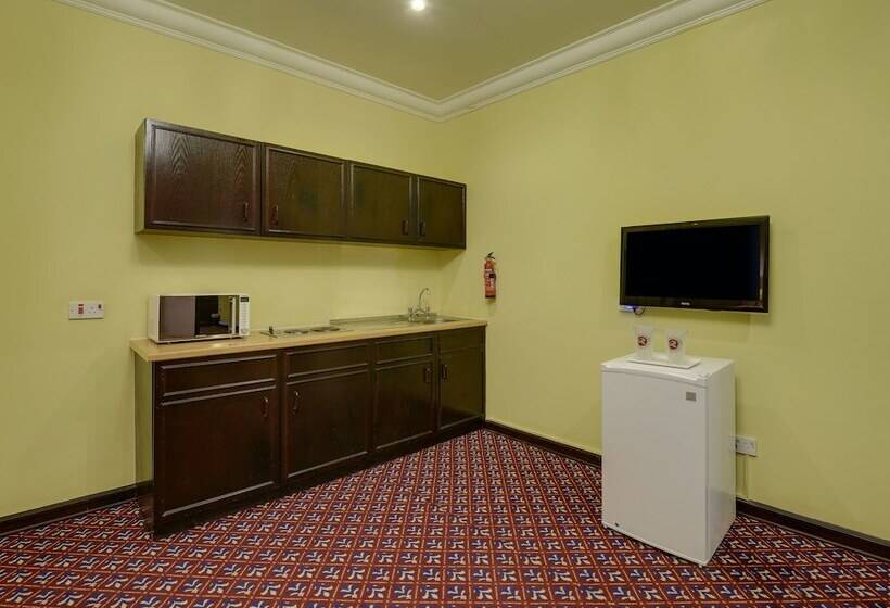 جناح, La Rosa, Jaffair