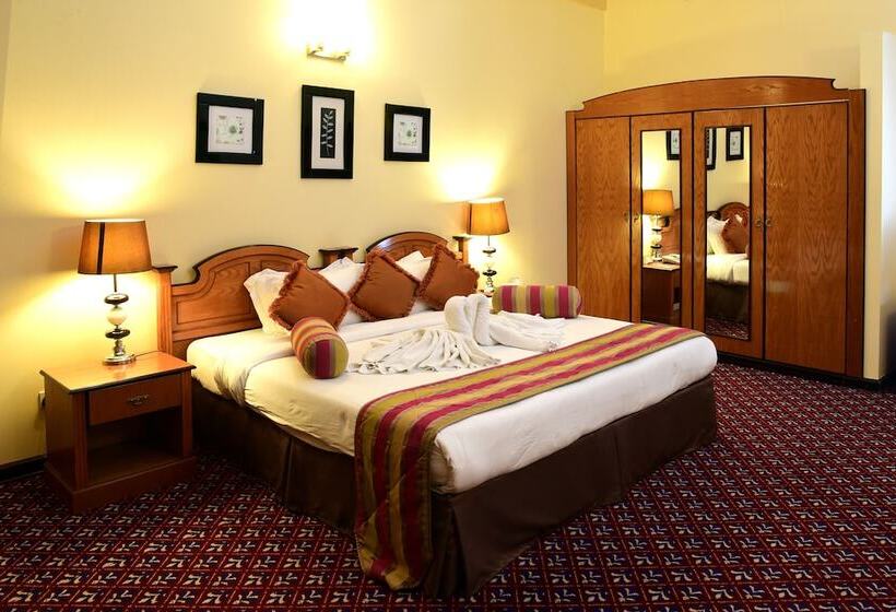 جناح, La Rosa, Jaffair