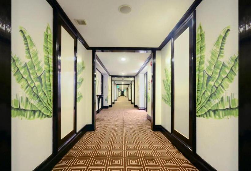 Номер Deluxe, Midas Hotel And Casino