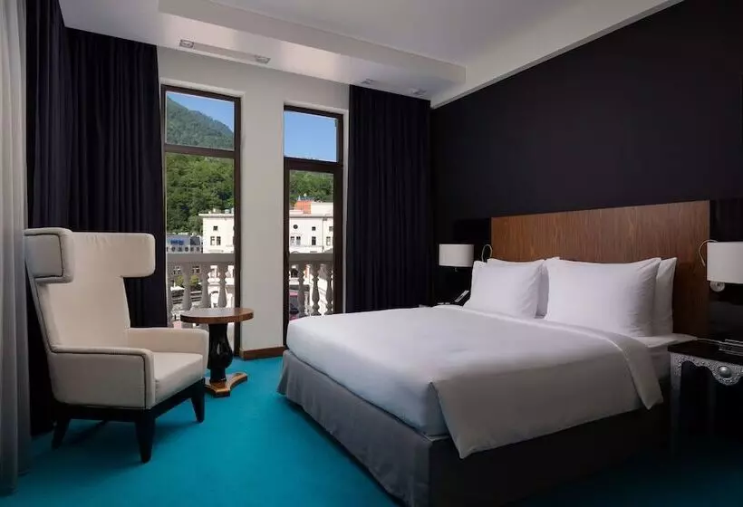 سوئیت جونیور با چشم‌انداز, Radisson  Rosa Khutor