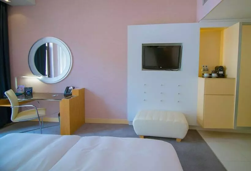 اتاق پریمیوم با بالکن, Radisson  Rosa Khutor