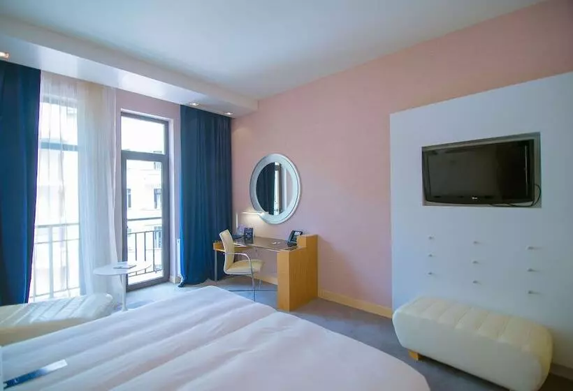 اتاق پریمیوم با بالکن, Radisson  Rosa Khutor