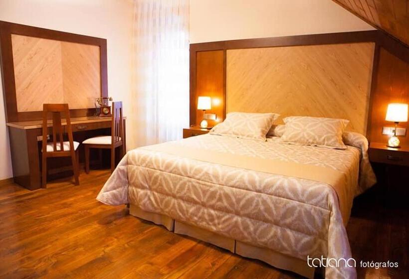 سوئیت با بالکن, Restaurante La Casilla