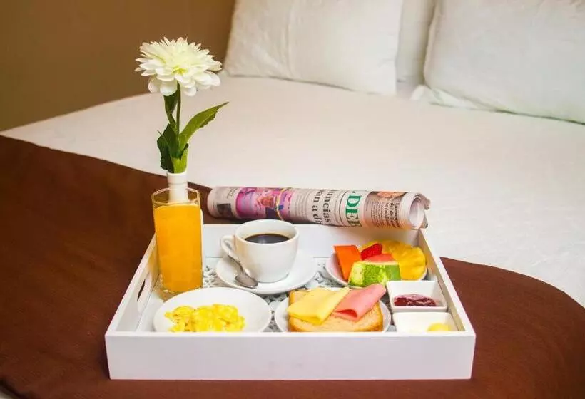 اتاق استاندارد سه نفره, Torre Hotel Ejecutivo