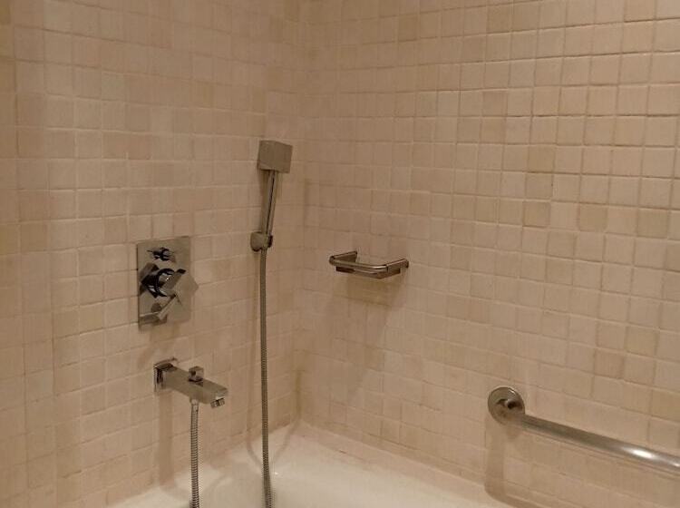 スイート, Monotel