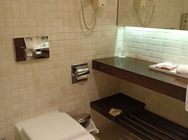 スイート, Monotel