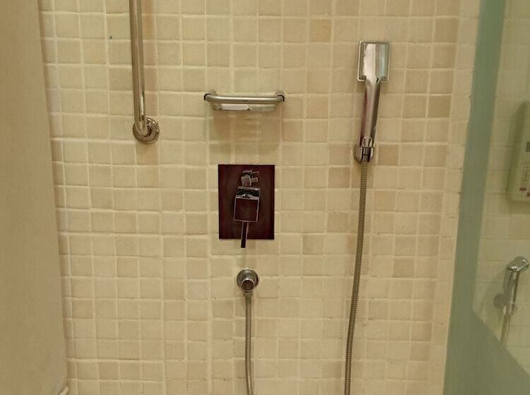 スイート, Monotel