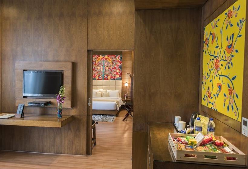 スイート, Monotel