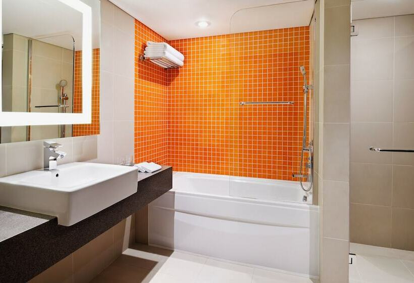 Люкс, Novotel Dubai Al Barsha