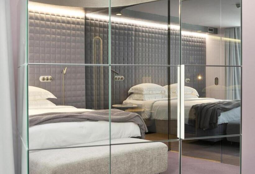 اتاق استاندارد, Vander Urbani Resort   A Member Of Design Hotels