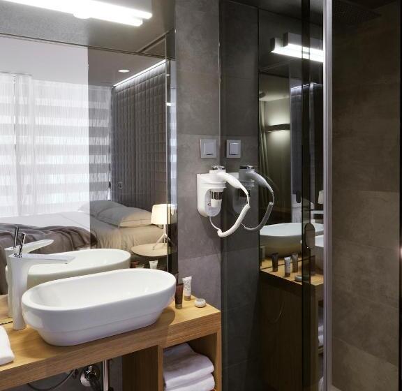 اتاق استاندارد, Vander Urbani Resort   A Member Of Design Hotels