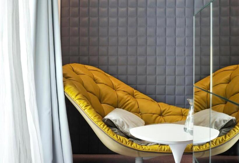 Junior suite with river view, Vander Urbani Resort   A Member Of Design Hotels