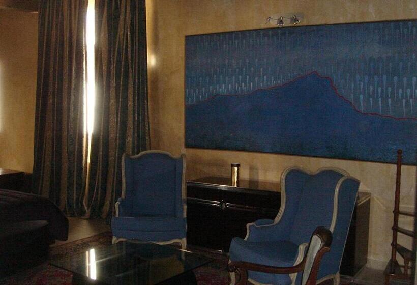 اتاق سوپریور با تخت بزرگ, Hôtel Particulier Maison Artishow