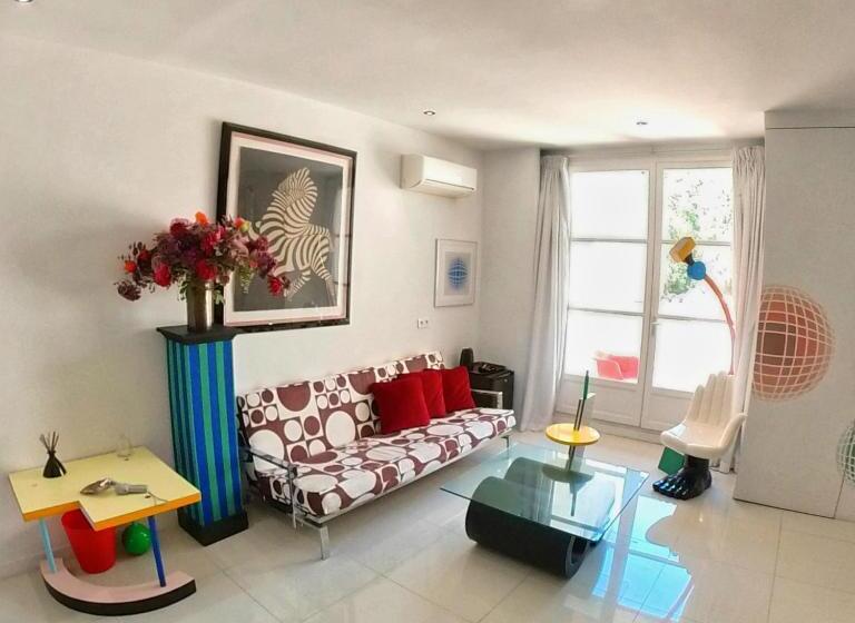 اتاق لوکس با بالکن, Hôtel Particulier Maison Artishow