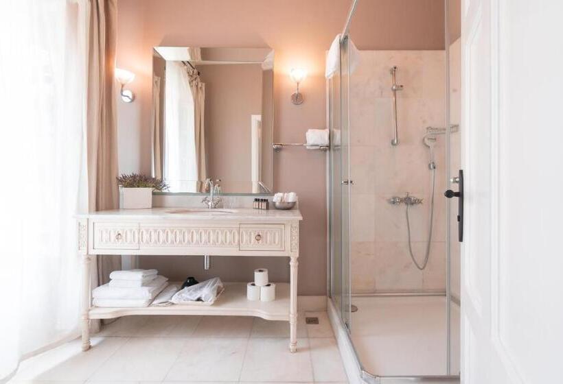 Quarto clássico, Beyevi Alacati