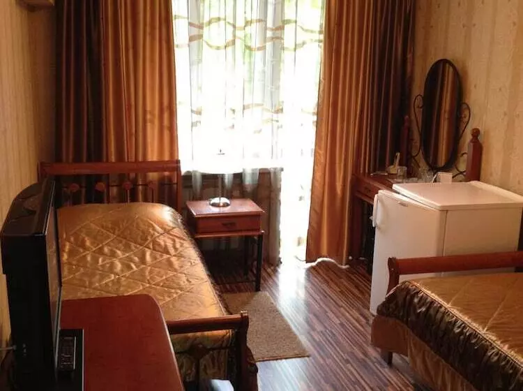 Junior Suite, Druzhba