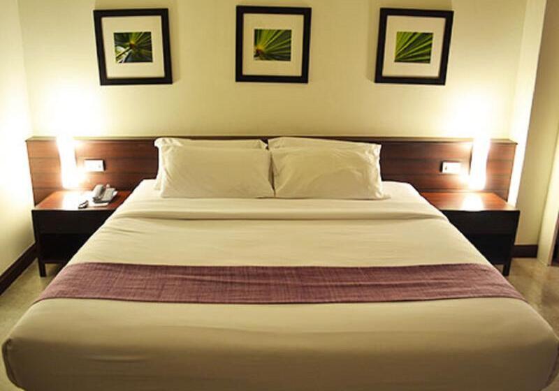 غرفة عائلية, Grand