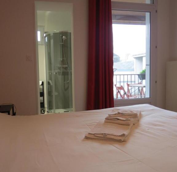 غرفة قياسية, Le Faisan