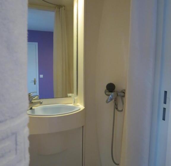 غرفة قياسية ثلاثية, Le Faisan