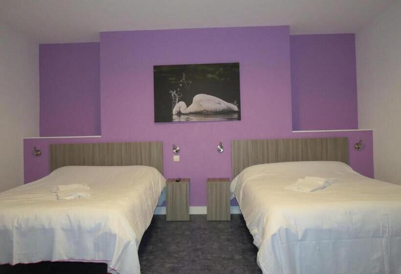 غرفة عائلية, Le Faisan