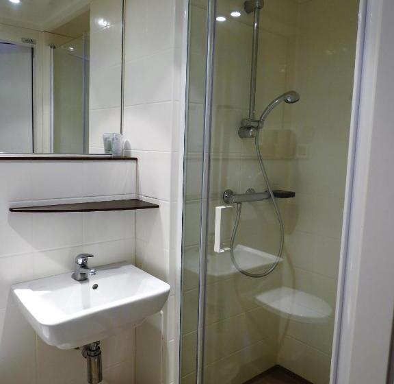 غرفة قياسية رباعية, Le Faisan