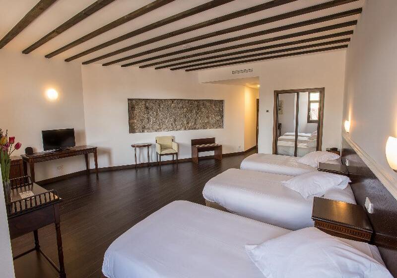 Номер Стандарт Трехместный, Palacio Del Infante Don Juan Manuel Hotel Spa