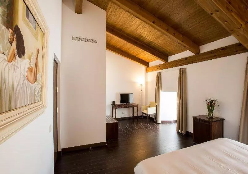 سوییت جونیور, Palacio Del Infante Don Juan Manuel Hotel Spa