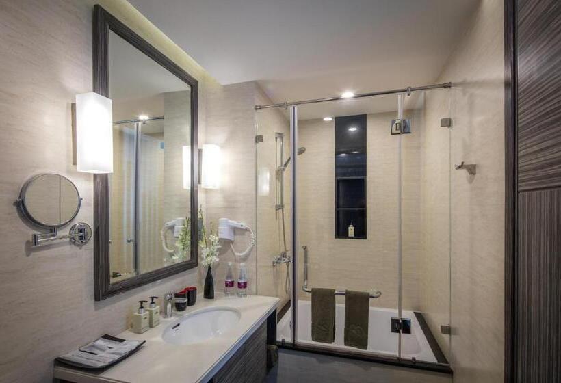 سوییت, Paradise Suites