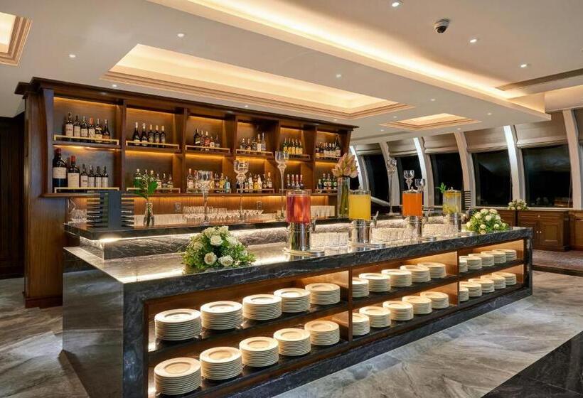 سوئیت کلاسیک, Paradise Suites