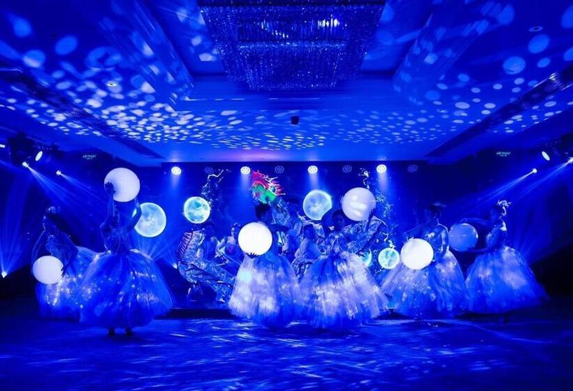 سوئیت کلاسیک, Paradise Suites