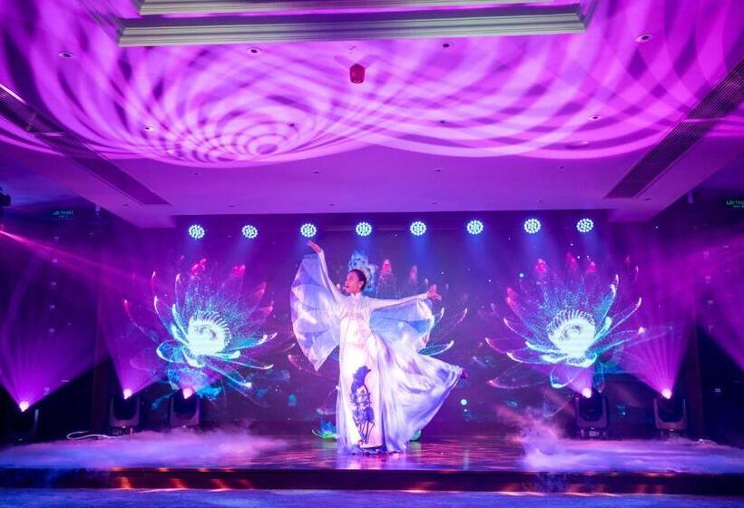 سوئیت کلاسیک, Paradise Suites