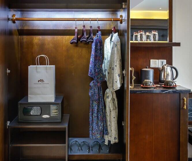 سوئیت کلاسیک, Paradise Suites