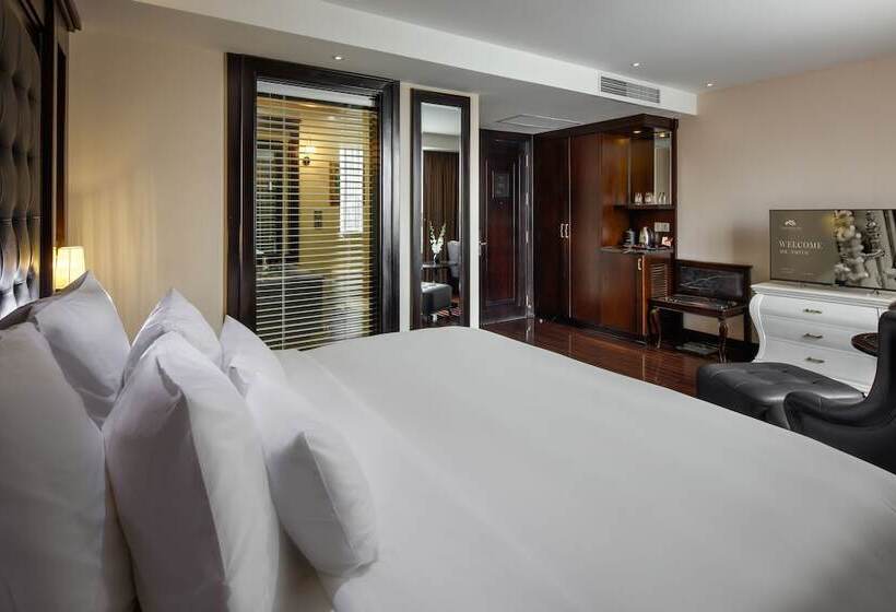 سوئیت کلاسیک, Paradise Suites