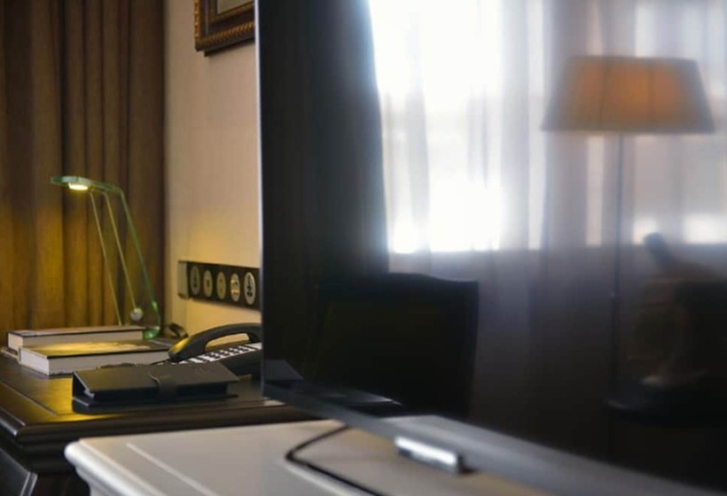 سوئیت کلاسیک, Paradise Suites