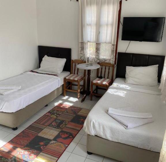 Camera Familiare, Sevgi Hotel Kalkan