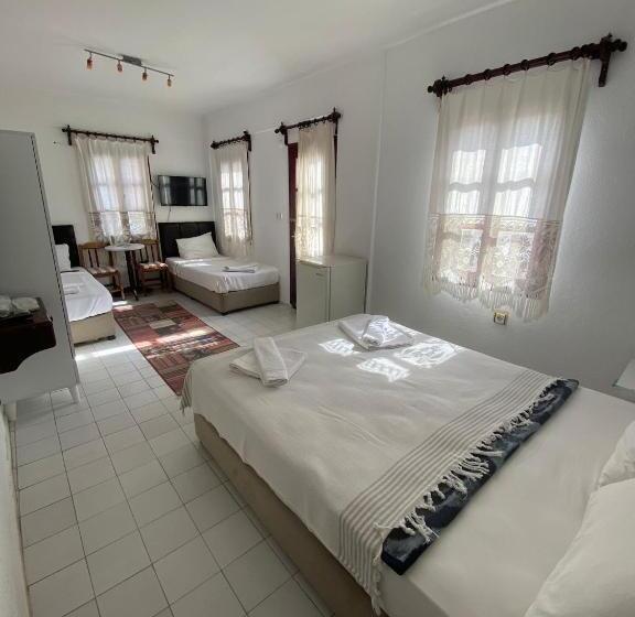 Camera Familiare, Sevgi Hotel Kalkan