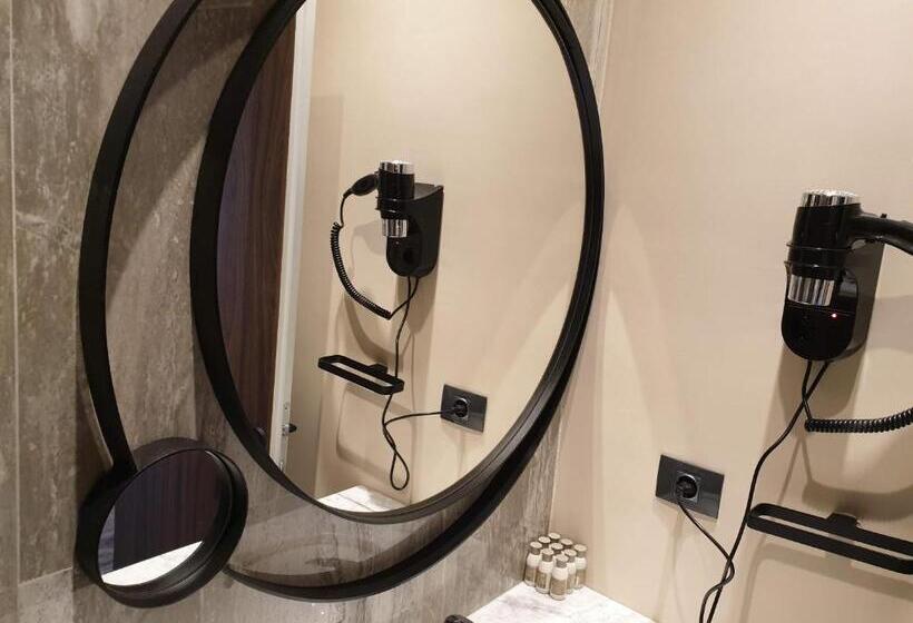 标准单人间, Vila Siago