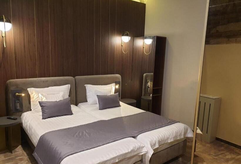 标准间, Vila Siago