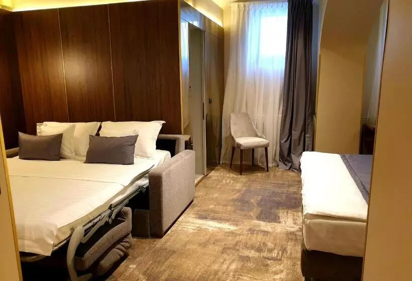 اتاق استاندارد چهار تخته, Vila Siago