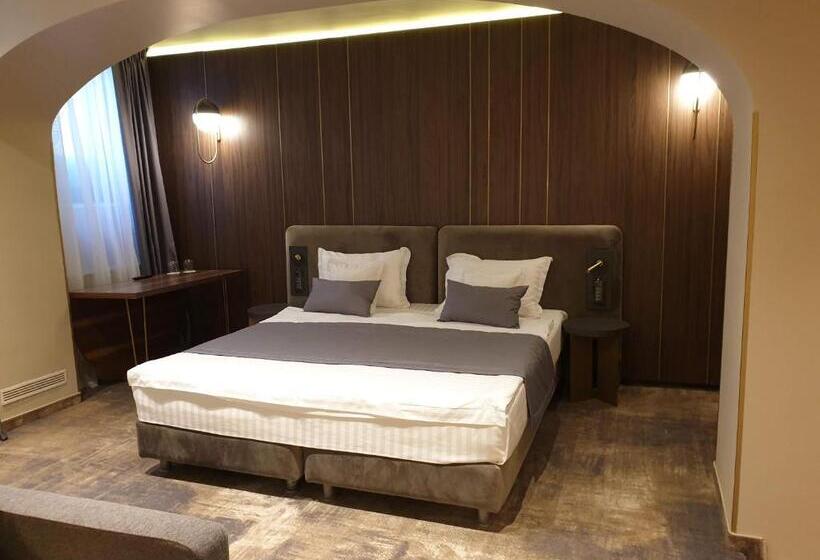 四人标准间, Vila Siago