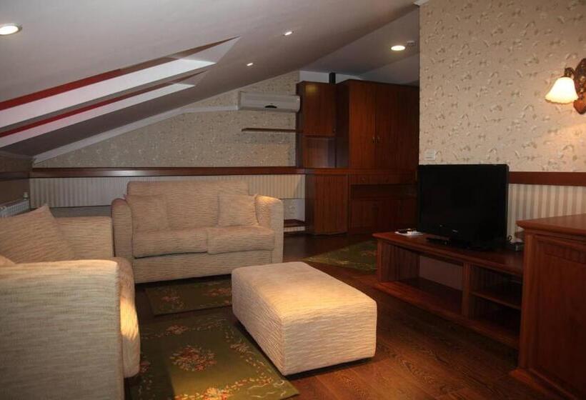 דירת חדר, Vila Sigal Pogradec