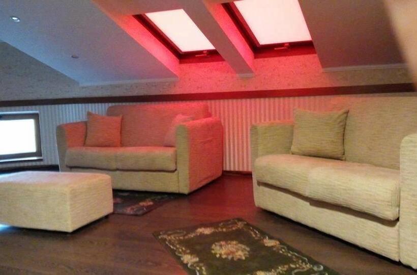 דירת חדר, Vila Sigal Pogradec