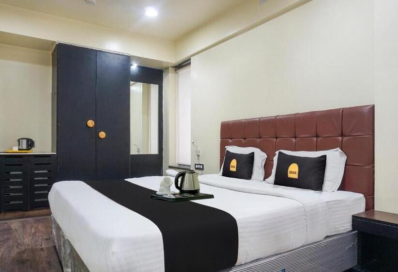 Трехместный Номер Классика, Townhouse Oak Sr  Wakad