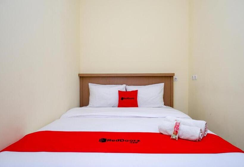 デラックスルーム, Reddoorz Near Tugu Muda Semarang