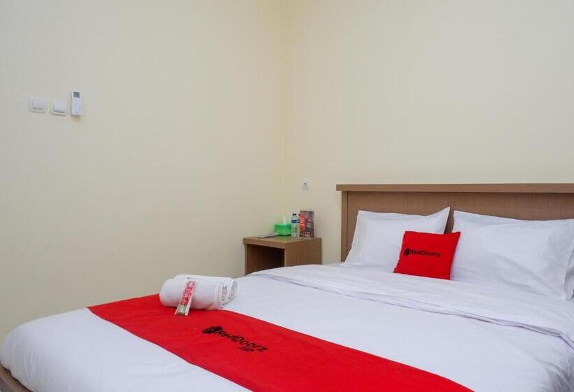 スタンダードルーム, Reddoorz Near Tugu Muda Semarang