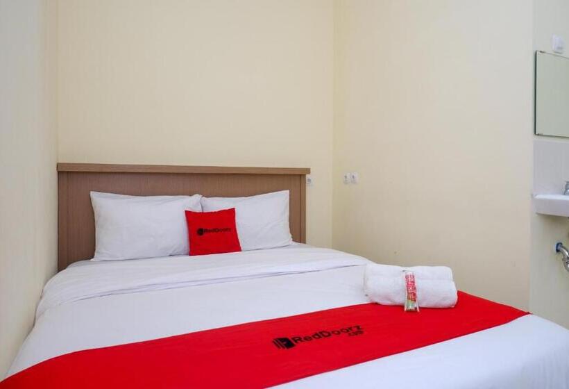 スタンダードルーム, Reddoorz Near Tugu Muda Semarang
