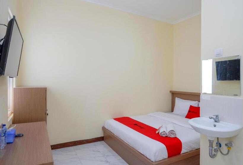 スタンダードルーム, Reddoorz Near Tugu Muda Semarang