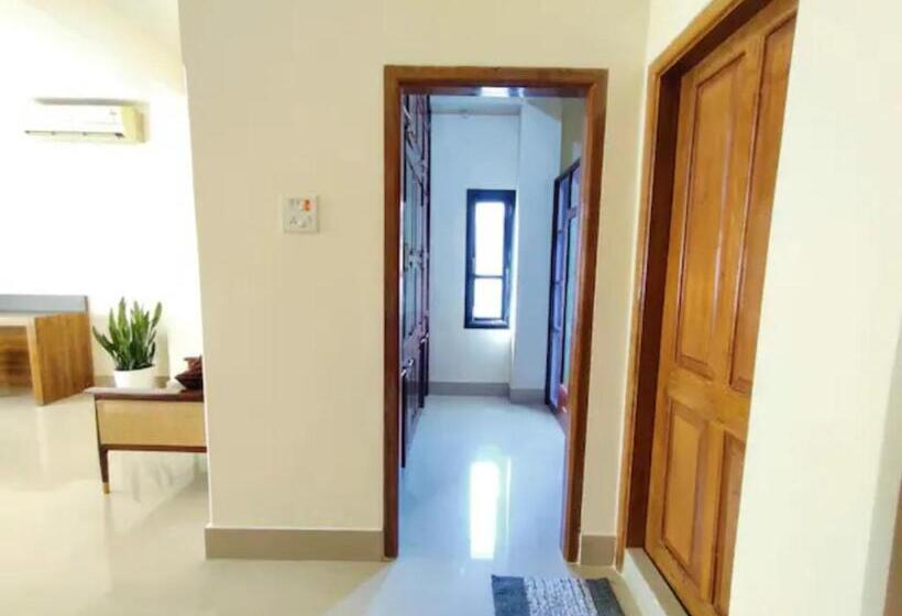 חדר סטנדרט עם מרפסת, Joy S Bnb