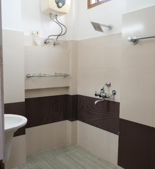 חדר סטנדרט עם מרפסת, Joy S Bnb