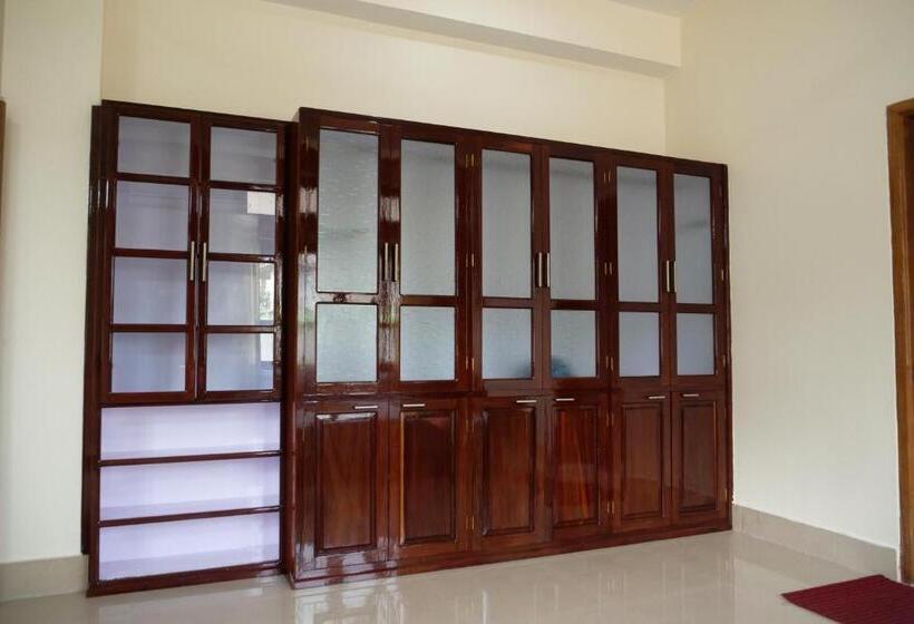 חדר סטנדרט עם מרפסת, Joy S Bnb